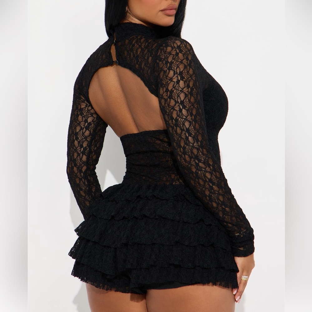 Chic Backless Black Lace Dress